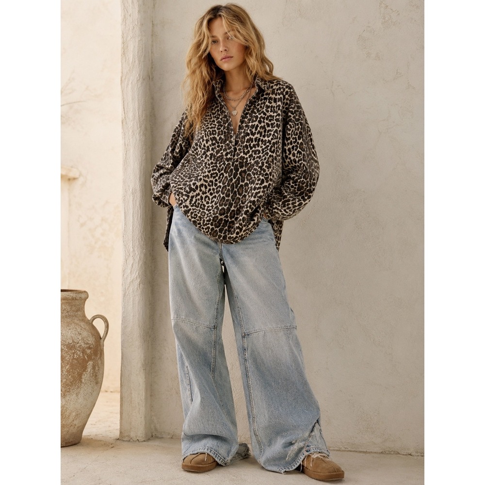 H&M Leopard Print Denim Shirt Womens Small Relaxed Oversized V-Neck Long Sleeve